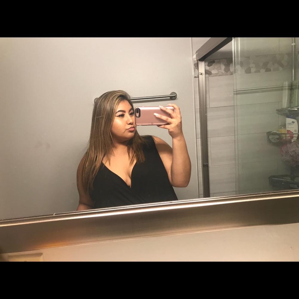 Meet your Posher, Elizabeth